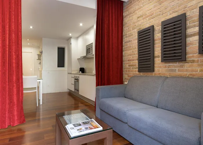 Enjoybcn Gaudi Apartments